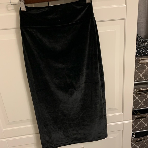 Wilfred free Velour Velvet Pencil Skirt XXS Aritzia - Picture 3 of 9